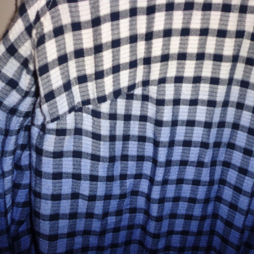 Free People Cropped Button Down Shirt M Checked Blues/White Long Sleeves Pocket - Picture 8 of 15